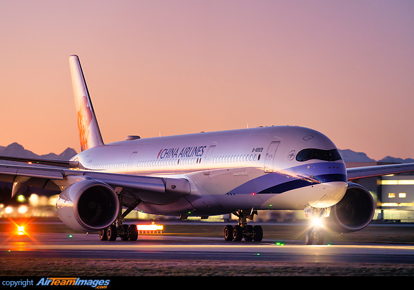 Airbus A350-941
