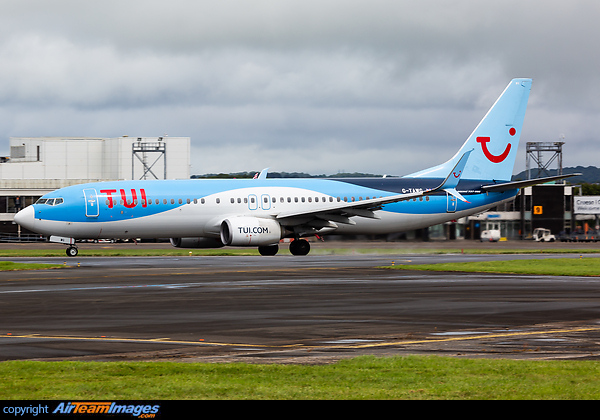 Boeing 737-8K5