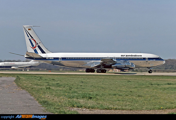 Boeing 707-330B