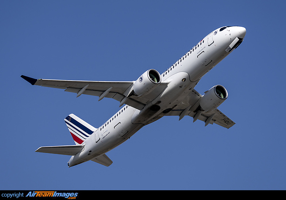 Airbus A220-300