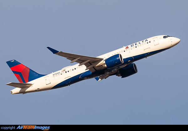 Airbus A220-300