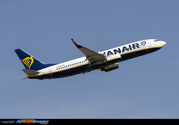 Boeing 737-8AS
