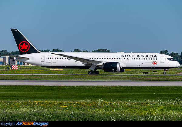Boeing 787-9 Dreamliner