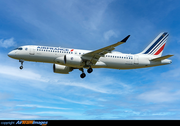 Airbus A220-300