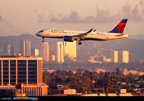 Airbus A220-300