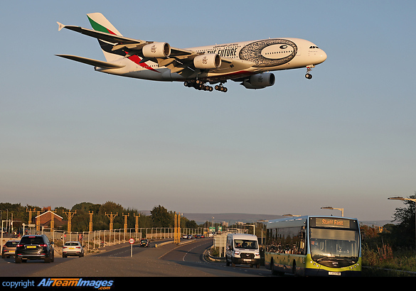 Airbus A380-842