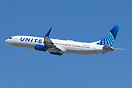 N38458 United Airlines Boeing 737-924ER(WL) Departing Los Angeles Inte...