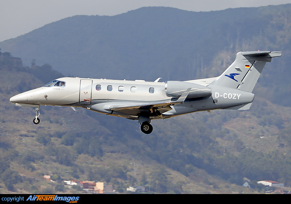 Embraer Phenom 300