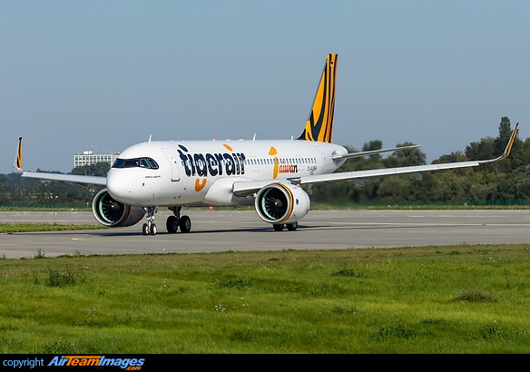 Airbus A320-271N