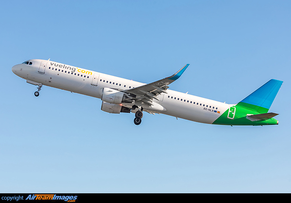 Airbus A321-211
