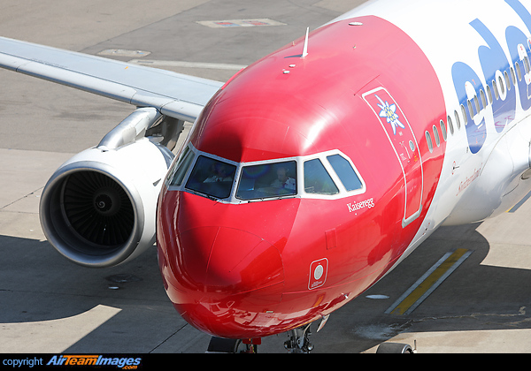 Airbus A320-214