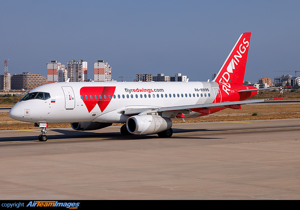 Sukhoi SuperJet 100-95LR