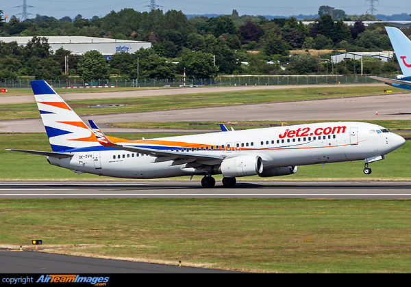 Boeing 737-8Q8