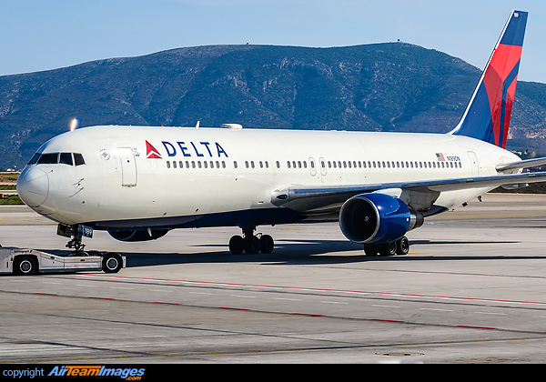 Boeing 767-332/ER