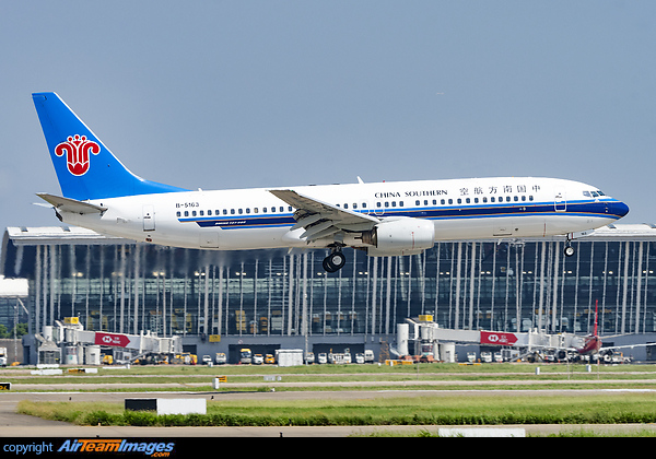 Boeing 737-81B