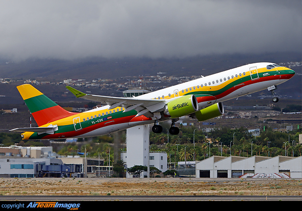 Airbus A220-300
