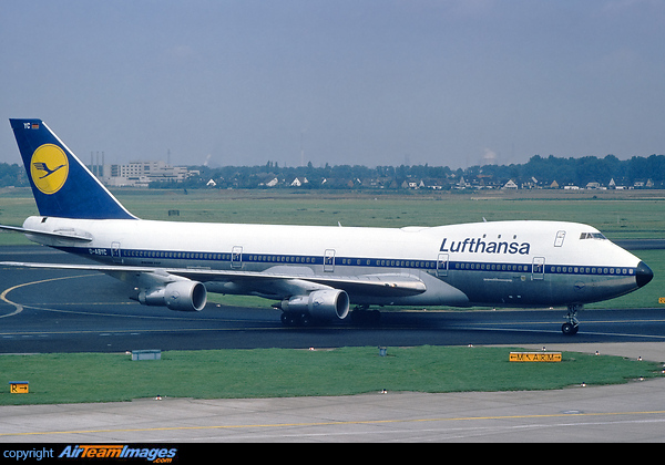 Boeing 747-130