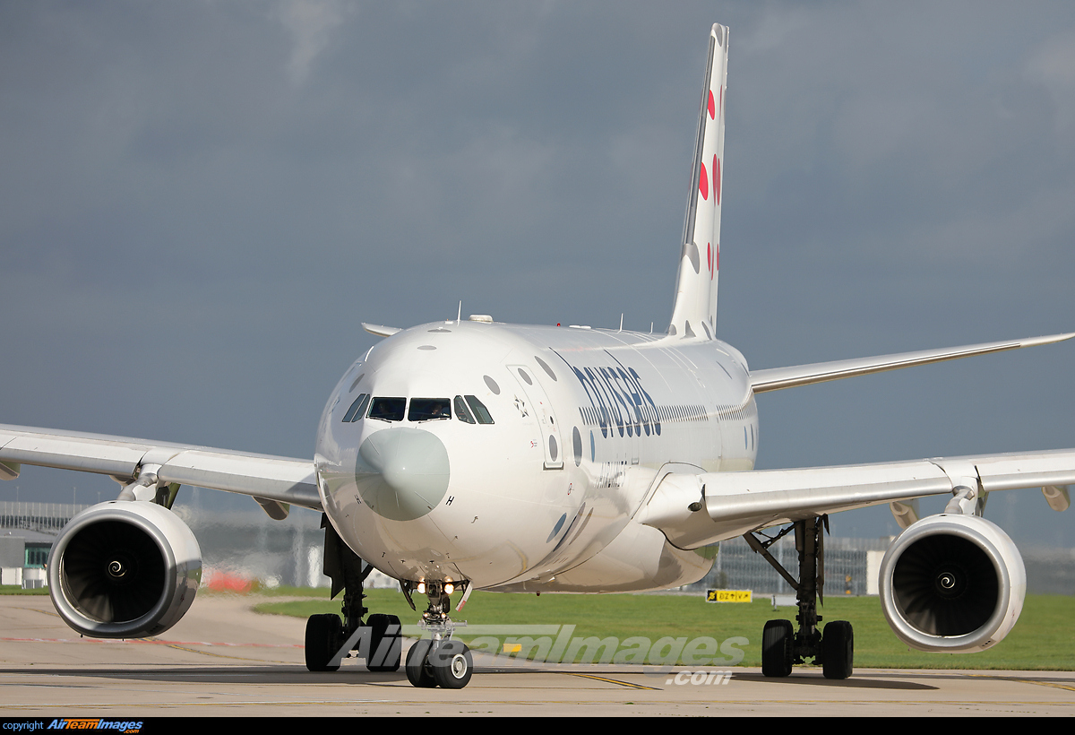 Airbus A330-342 - Large Preview - AirTeamImages.com