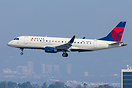 N281SY Delta Connection Embraer ERJ-175LR landing at Los Angeles Inter...