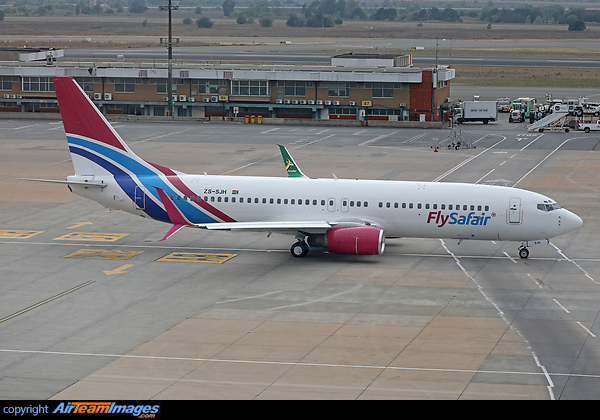 Boeing 737-8BG