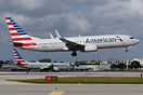 Boeing 737-823