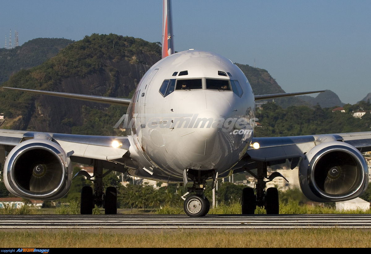 Boeing 73773V Large Preview