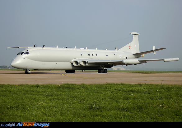 R1 Electronic Reconnaissance version taking part in an exercise Hawker Siddeley Nimrod MR.1