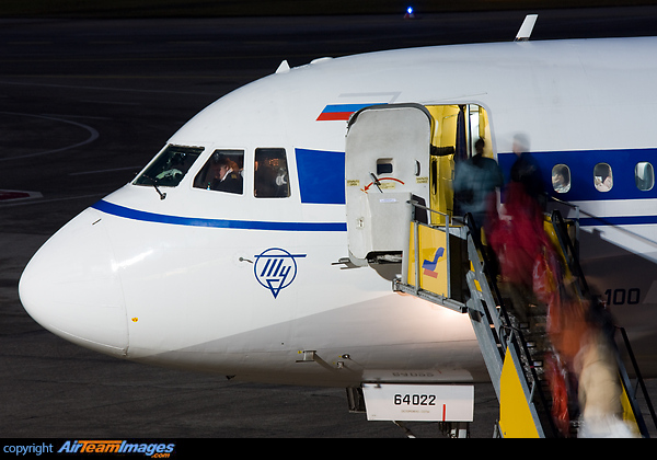 Passengers boarding the aircraft Tupolev Tu-204-100
