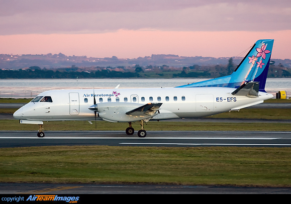 Taxing in just as the sun set shows in the back ground for a short stop before departing for Rarotonga. ZK registration changed to new Cook Islands register E5 and possible the first aircraft to wear it. Saab 340A
